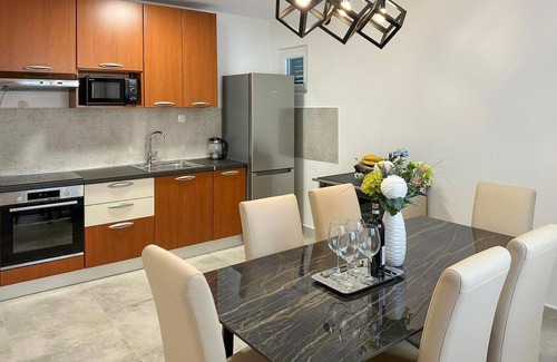 Rascane House | 2 bedroom nice home in Rascane