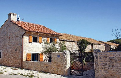 Krnica House | 2 bedroom nice home in Krnica