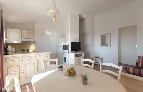 Santa Giulia Villa | 2 bedroom sea view villa - Santa Giulia - Residence with heated swimming pool
