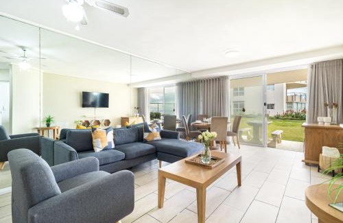 Lagoon Beach Apartment | 2 Bedroom Seaview, Holiday Apartment, Lagoon Beach