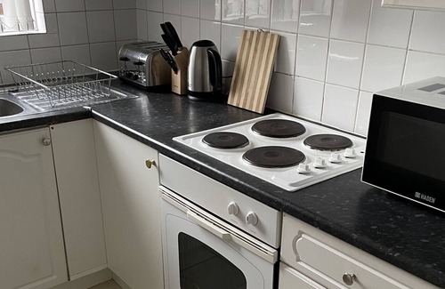 Twickenham Riverside Apartment | 2 bedroom spacious apartment near Richmond