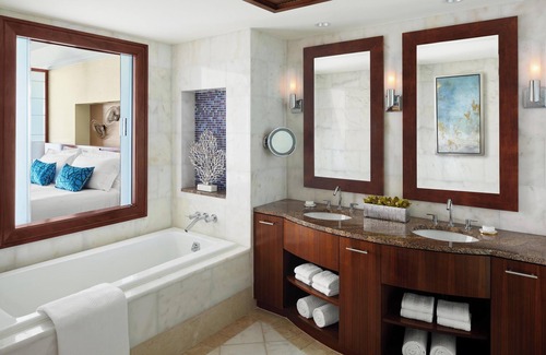 Paradise Island Resort | 2 Bedroom Suite Topaz - 2 King bed, Max Occupancy 8 Guests