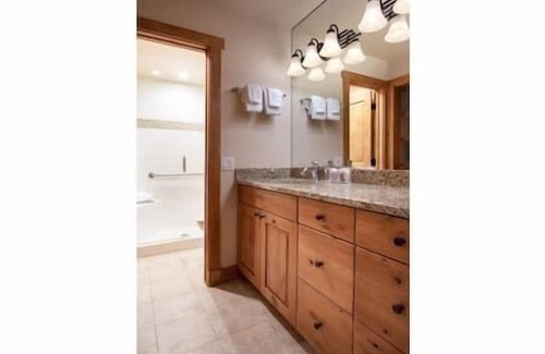 Aspen Resort | 2 Bedroom Suite Few Blocks to the Gondola, Core, Pool-Hot Tub