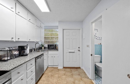 Jacksonville House | 2 BEDROOM TOWNHOME IN ORTEGA - 1 Block From St. John's River
