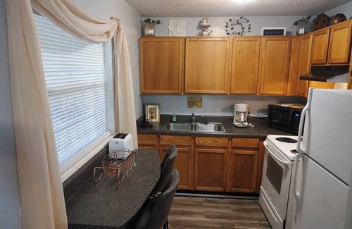 Tallahassee Apartment | 2 Bedroom unit near FAMU & FSU