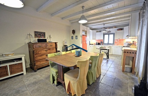 Kea Villa | 2 bedroom villa with a large swimming pool 10 minutes by car from Spathi beach