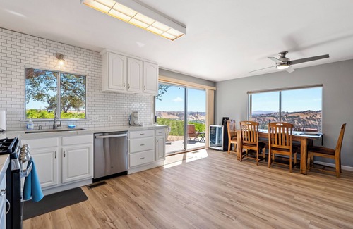 Paso Robles House | 2-bedroom vineyard house in lovely Paso Robles with WiFi, AC