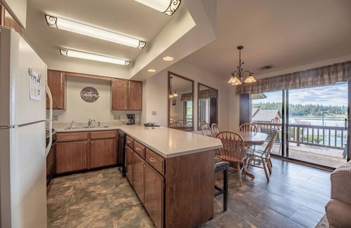 Hope Condo | 2 Bedroom with Water View