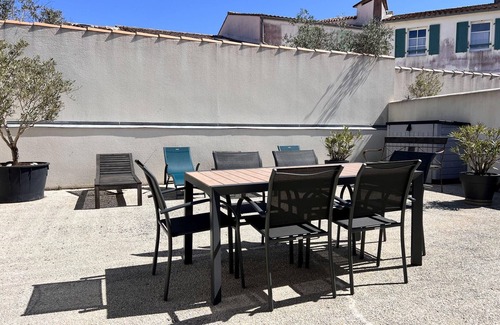Saint-Martin-de-Re Apartment | 2 Bedrooms Apartment In Saint-Martin-De-Ré
