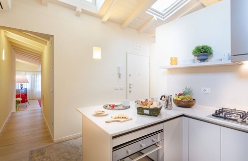 Lucca Historical Center Apartment | 2 Bedrooms Apartment with Terrace and Amazing Views