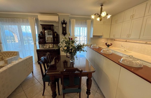 Markopoulon Apartment | 2-bedrooms apartment in lovely Markopoulo Mesogeas with AC, WiFi