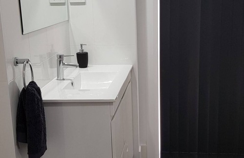 Griffith Apartment | 2 BEDROOMS - GRIFFITH EAST APARTMENTS