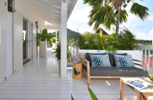 Bouvet Island House | 2 bedrooms house with stunning view .