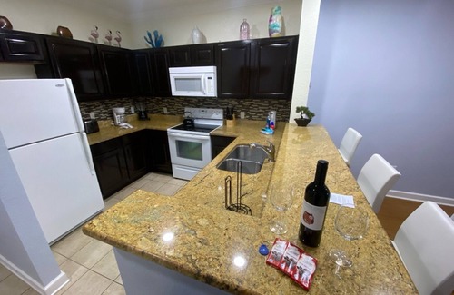 Four Corners Condo | 2 Bedrooms/king size bed 15 minutes from Disney