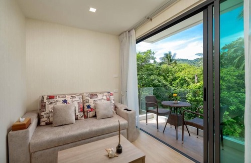 Kata Resort | 2 bedrooms penthouse with private pool and sea view
