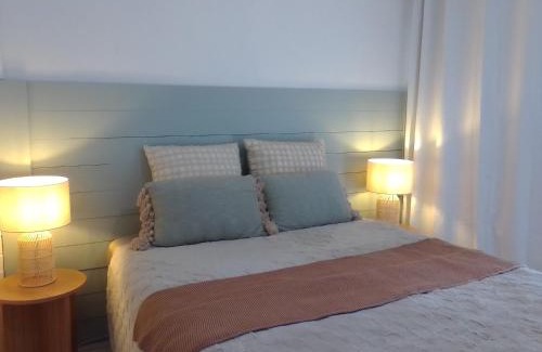 Long Jetty House | 2 bedrooms private bathroom 2 queen beds own entry