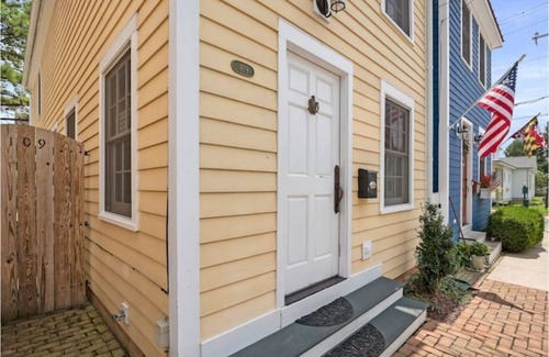 Chestertown House | 2 Beds, 2.5 Baths, Perfect Downtown Location