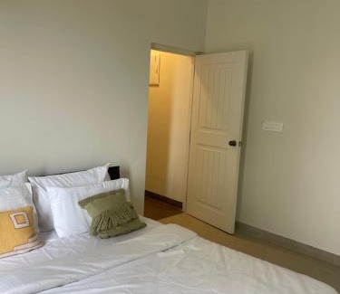 Parra Apartment | 2 BHK Retreat in Sierra Assagao