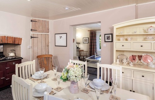 Bittadon Cottage | 2 BITTADON COTTAGES, family friendly, with open fire in Barnstaple