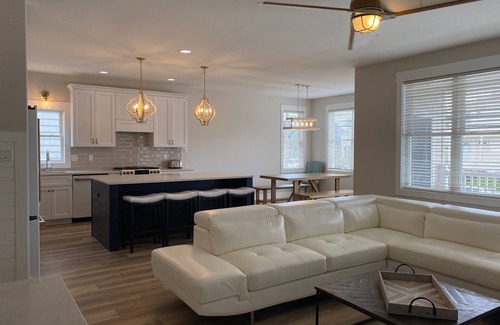 South End Condo | 2 Blocks from the beach! Sleeps 10! Book today!