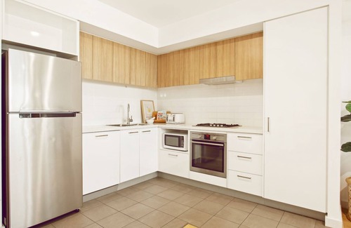 Adelaide Central Business District Apartment | 2 BR Apartment with car parking on Grote Street