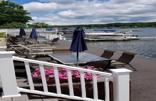 Winnisquam Condo | 2 BR condo with sleeping loft right on Lake Winnisquam