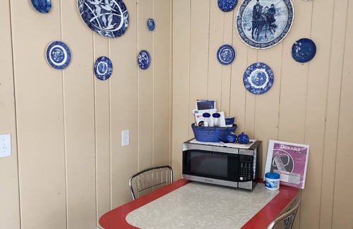 Greenbush Cottage | 2 BR Cottage on the Sandy Beaches of Lake Huron- Greenbush- Sunrise Side