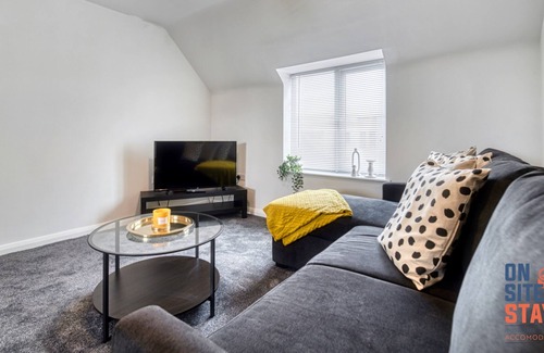 Seisdon Apartment | 2-BR, ensuite Apartment, close to NEC and Airport