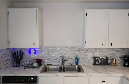 Roosevelt Apartment | 2 BR/Modern & Bright/Near Downtown Bellingham