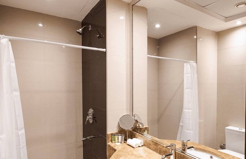 Al Barsha 1 Apartment | 2 BR Perfect for Family/Groups near MOE