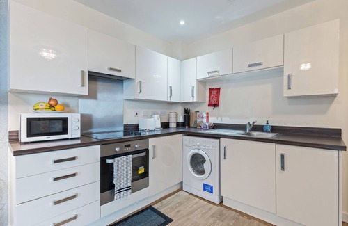 Telford Apartment | 2-BR serviced Apt In Telford - W/Wi-fi/Netflix