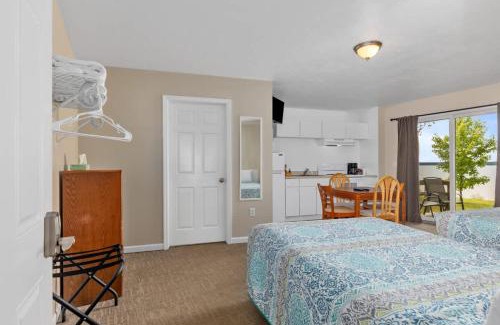Lake City Hotel | 2 Brand-New Combined Family Studio Apartments