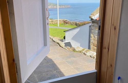 Fylingdales House | 2 Browcote Cottage - Two Bedroom House, Sleeps 4