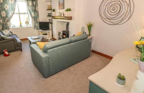 Prenteg House | 2 Bryn Eglwys