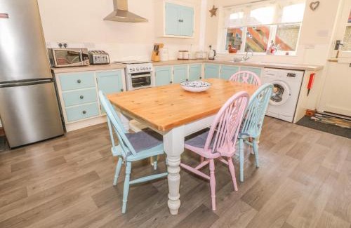 Prenteg House | 2 Bryn Eglwys