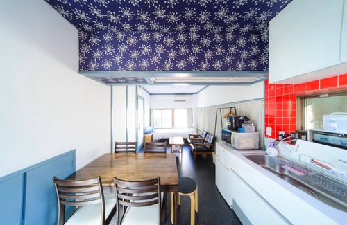 Nakano Cho House | 2 buildings 11 people station square 3 minutes /Takamatsu Kagawa