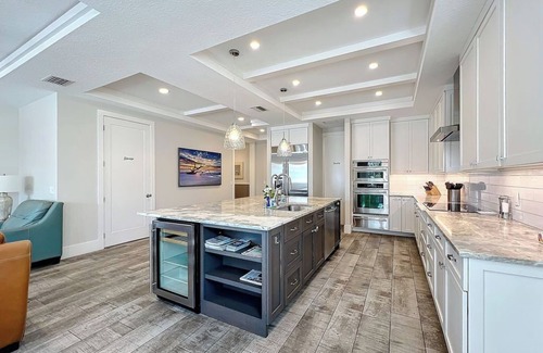 Siesta Key House | 2-Car Garage, Private Pool & Beach Access, BBQ grill & Pool/Beach Toys