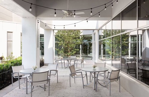 Iselin House | 2 Chic Accommodations w/Restaurant & On-Site Parking! Walking distance to Metro