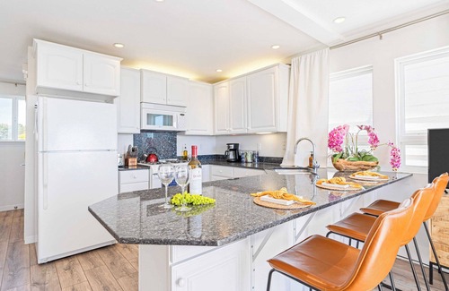 Cayucos Cottage | 2 Coastal Studios at Cayucus Beach Access + Ocean Views