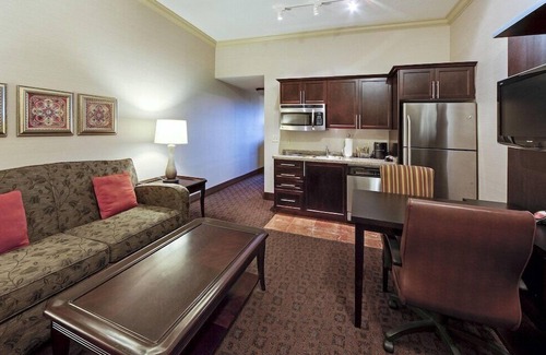 Palm Beach - West Palm Beach House | 2 Connecting Suites at a Hotel