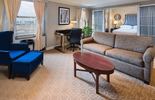 Westown House | 2 Connecting Suites at a 4⭐️ Hotel