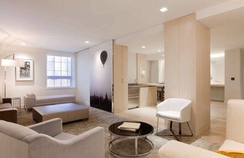 Midtown East Hotel | 2 Connecting Suites at a 4⭐️ Hotel