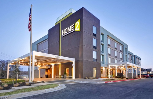 Rosedale Apartment | 2 Connecting Suites at a Hotel