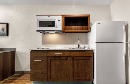 Dupont House | 2 Convenient Rooms w/Fully Equipped Kitchen and Living Room | Near Downtown