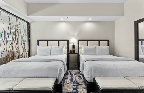 Ludlam Hotel | 2 Cozy Units Near Miami Airport | Kitchen, Pool & Onsite Dining!