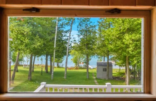 Cedar Cottage | 2 Cozy Waterfront Cottages on Lime Lake