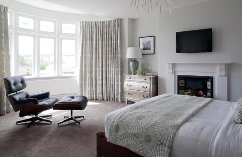 Upper Town House | 2 Crescent Gardens Guest House