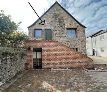 Cowbridge Apartment | 2 Cruck Cottage, Cowbridge
