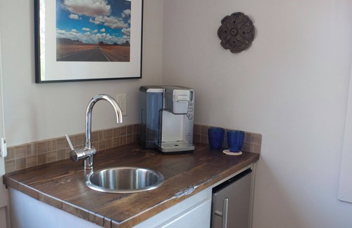 Paso Robles House | 2 Culinary Suites in the heart of Wine Country!