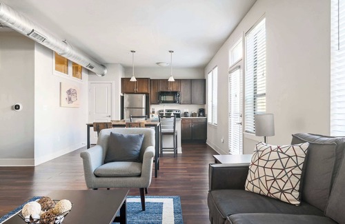 Mile Square Apartment | 2 Downtown combined units with free parking